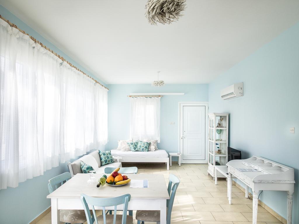 Alcyone Beach House Oroklini Exterior foto